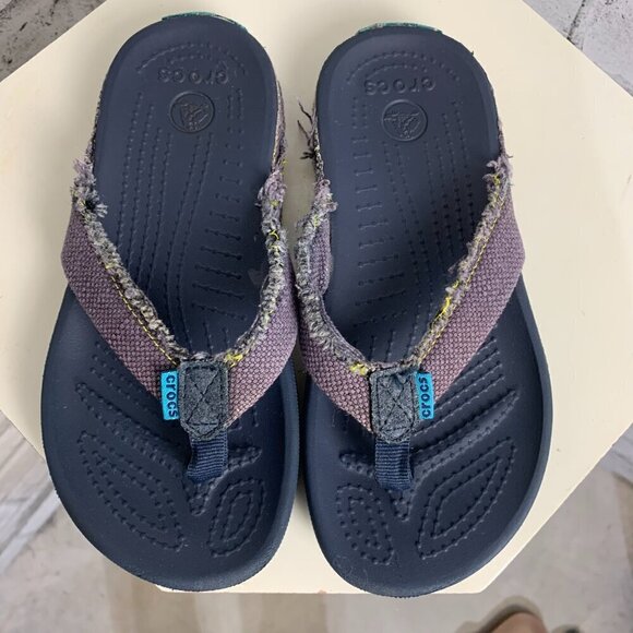 Crocs Classic Navy Blue Canvas Thong Flip Flops Sandals Big Kids J1 - Picture 3 of 10